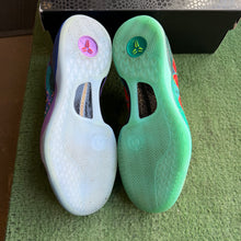 Load image into Gallery viewer, Nike Kobe What The Kobe 8s Size 11
