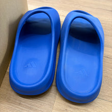 Load image into Gallery viewer, Adidas Yeezy Azure Slides Size 16
