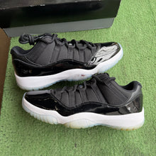 Load image into Gallery viewer, Jordan Space Jam Low 11s Size 8.5
