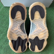 Load image into Gallery viewer, Jordan Neapolitan 11s Size 11.5W/10M
