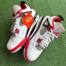 Load image into Gallery viewer, Jordan Fire Red 4s Size 9.5
