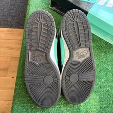Load image into Gallery viewer, Nike SB Tiffany High Dunks Size 10.5
