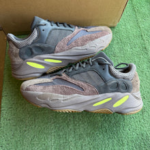 Load image into Gallery viewer, Adidas Yeezy Mauve 700s Size 12.5
