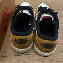 Load image into Gallery viewer, Jordan Rookie of The Year Low 1s Size 8.5
