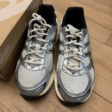 Load image into Gallery viewer, ASICS Clay Canyon Gel-1130s Size 9.5
