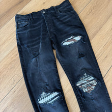 Load image into Gallery viewer, Amiri Denim Size 34
