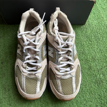 Load image into Gallery viewer, New Balance 530s Size 7
