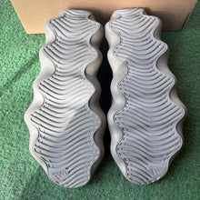 Load image into Gallery viewer, Adidas Yeezy Stone Flax 450s Size 9
