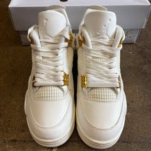 Load image into Gallery viewer, Jordan Metallic Gold 4s Size 10W/8.5M
