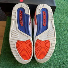 Load image into Gallery viewer, Jordan Knicks 3s Size 13
