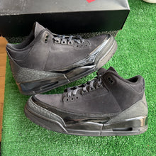 Load image into Gallery viewer, Jordan Black Cat 3s Size 10.5
