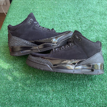 Load image into Gallery viewer, Jordan Black Cat 3s Size 11.5

