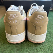Load image into Gallery viewer, Nike Linen Air Force 1s Size 9
