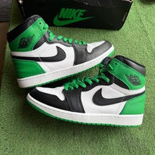 Load image into Gallery viewer, Jordan Lucky Green 1s Size 9
