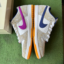 Load image into Gallery viewer, Nike Rayssa Leal Low Dunk SBs Size 10.5
