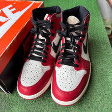 Load image into Gallery viewer, Jordan Lost and Found 1s Size 11
