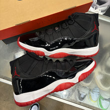 Load image into Gallery viewer, Jordan Bred 11s Size 11
