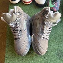Load image into Gallery viewer, Jordan Wolf Grey 5s Size 7
