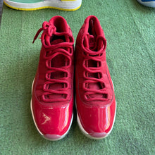 Load image into Gallery viewer, Jordan Win Like 96s Size 9
