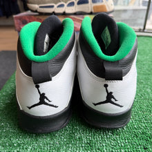 Load image into Gallery viewer, Jordan Seattle 10s Size 13
