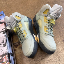 Load image into Gallery viewer, Jordan Jade Horizon 5s Size 10
