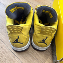 Load image into Gallery viewer, Jordan Lightning 4s Size 10.5
