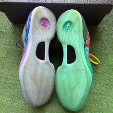 Load image into Gallery viewer, Nike Kobe What The Protro 8s Size 10
