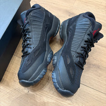 Load image into Gallery viewer, Jordan Referee Low IE 11s Size 10
