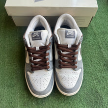 Load image into Gallery viewer, Nike Yuto Horigome SB Low Dunks Size 9.5
