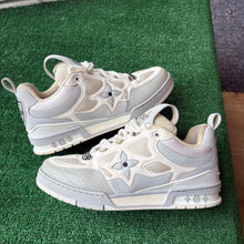 Load image into Gallery viewer, Louis Vuitton Skates Size 9UK
