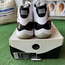 Load image into Gallery viewer, Jordan Concord 11s Size 8.5
