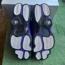 Load image into Gallery viewer, Jordan Court Purple 13s Size 11
