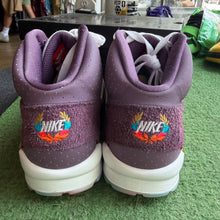Load image into Gallery viewer, Nike Atlanta Olympics Air Trainer SC Highs Size 8
