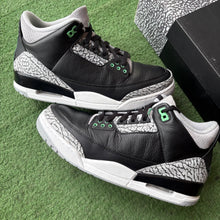 Load image into Gallery viewer, Jordan Green Glow 3s Size 9
