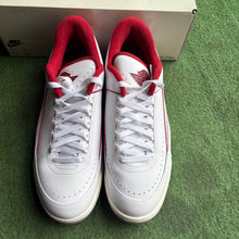 Load image into Gallery viewer, Jordan Chicago 2/3s Size 13

