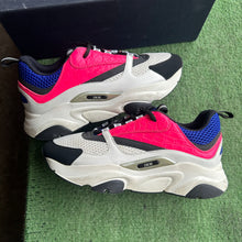 Load image into Gallery viewer, Dior B22s Size 40
