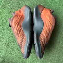 Load image into Gallery viewer, Adidas Yeezy Copper Fade 700 V3s Size 6.5
