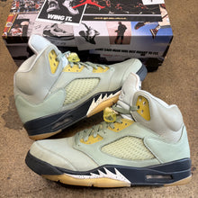 Load image into Gallery viewer, Jordan Jade Horizon 5s Size 10
