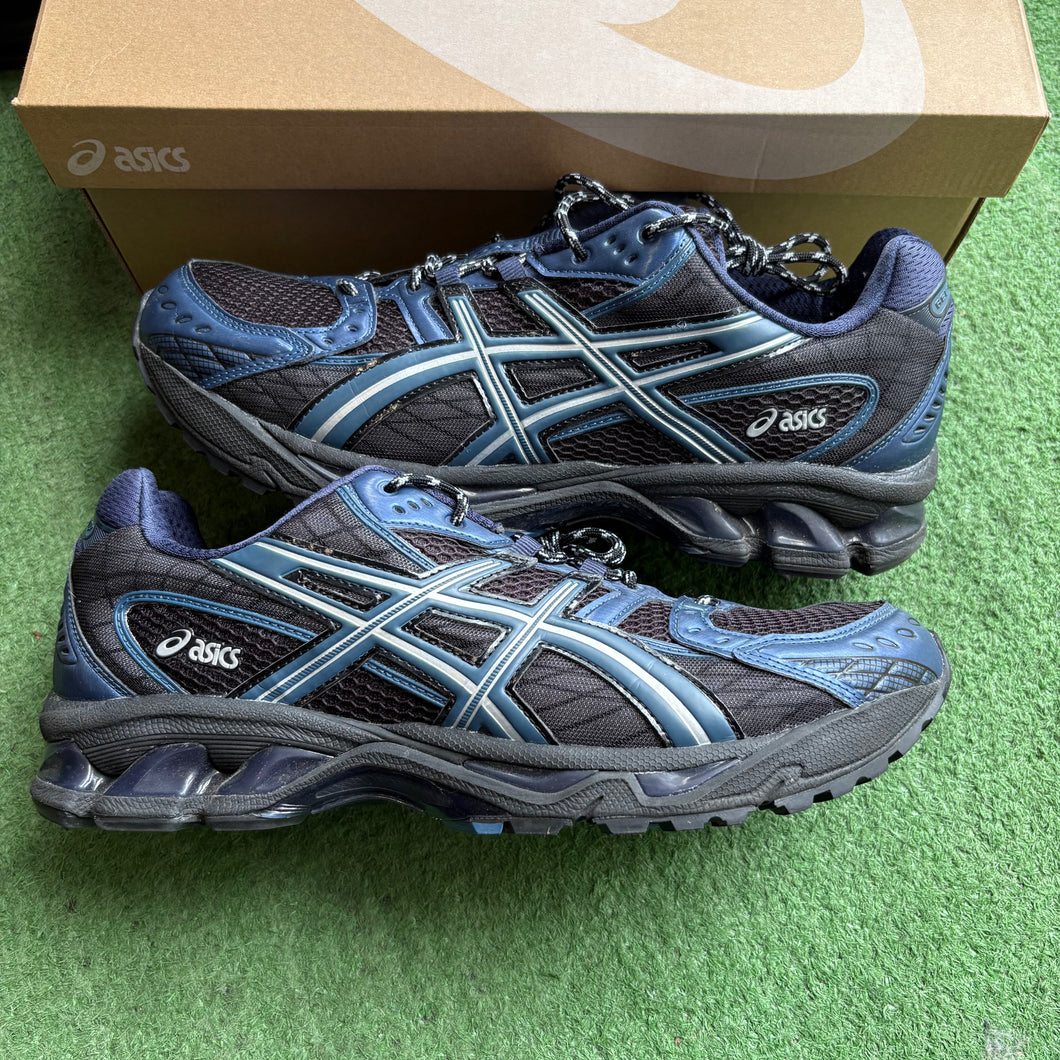 ASICS Black Grand Shark Gel-Nimbus 10.1s Size 11.5