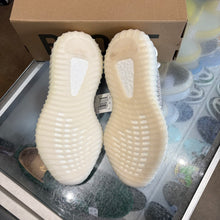 Load image into Gallery viewer, Yeezy Static V2 350s Size 6
