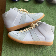 Load image into Gallery viewer, Maison Margiela High Gats Size 42
