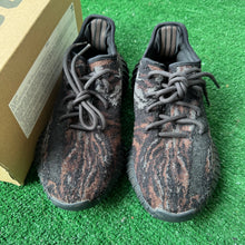 Load image into Gallery viewer, Adidas Yeezy MX Rock 350 V2s Size 5.5
