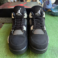 Load image into Gallery viewer, Jordan White Thunder 4s Size 11
