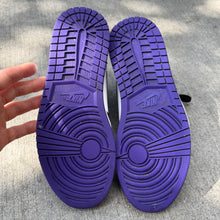 Load image into Gallery viewer, Jordan Court Purple 1s Size 10.5
