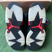 Load image into Gallery viewer, Jordan Infrared Salesman Sample 6s Size 10.5
