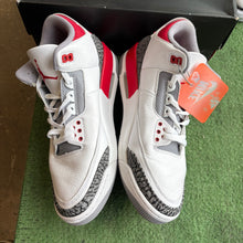 Load image into Gallery viewer, Jordan Fire Red 3s Size 12
