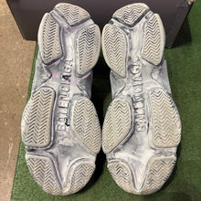 Load image into Gallery viewer, Balenciaga Triple S Size 46
