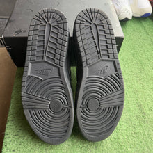 Load image into Gallery viewer, Jordan Travis Scott Phantom Low 1s Size 9.5
