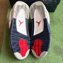 Load image into Gallery viewer, Jordan Midnight Navy 4s Size 11
