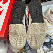 Load image into Gallery viewer, Nike Chicago Split Low Dunks Size 11
